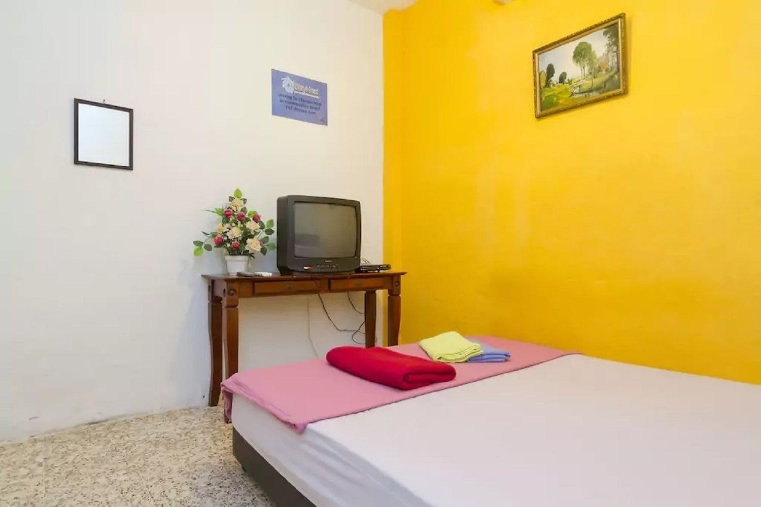 Cocoa Mews Cafe And Homestay George Town Esterno foto