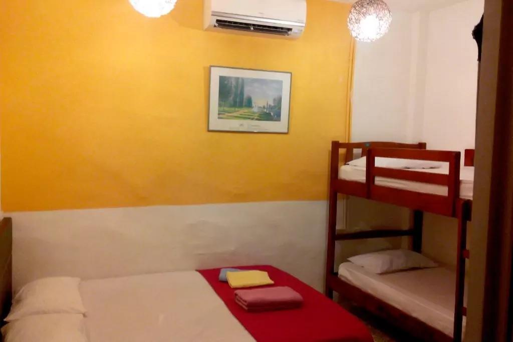 Cocoa Mews Cafe And Homestay George Town Esterno foto