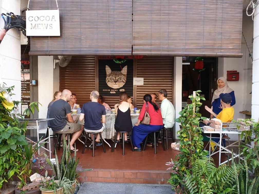 Cocoa Mews Cafe And Homestay George Town Esterno foto
